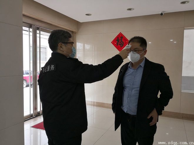 構(gòu)筑防線(xiàn)戰(zhàn)疫情 眾志成城迎挑戰(zhàn)