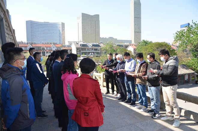 輕工供銷公司組織“尋訪百年光輝足跡、傳承紅色基因”活動