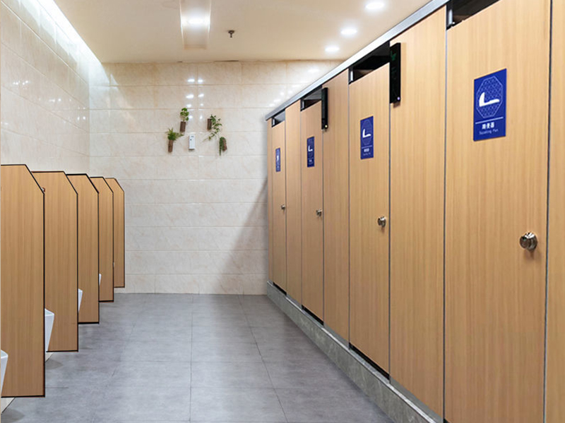 橡木色鋁蜂窩板-公共衛生間隔斷